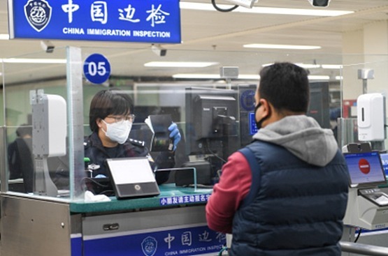 所有人入境中国都会被查手机？国安部回应
