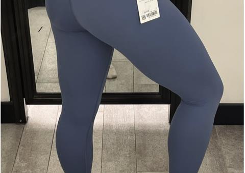 Lululemon危机：新款瑜伽裤停售，股价暴跌50%引发关注