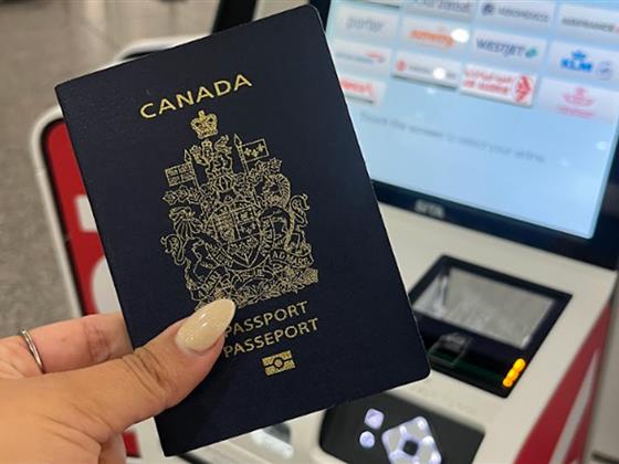 加拿大旅客注意！根据鲜为人知的规定，护照需提前至少6个月续签