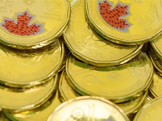 加拿大发行2026年世界杯纪念一元流通币 彩色版已投入流通