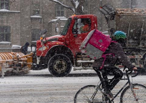 蒙特利尔天气警报：又将迎来超过20厘米的降雪，上一周的雪灾仍未消退