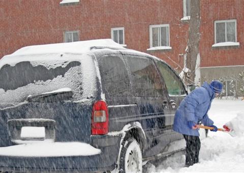 根据气象专家，魁北克何时应正式换装冬季轮胎，关键时刻提前告诉你