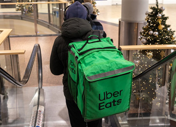 集体诉讼指控 Uber Eats 隐瞒“Service Fee”，加拿大用户或可追回费用