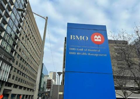 华裔女子回国后发现银行账户被掏空 BMO面临涉嫌侵权的集体诉讼