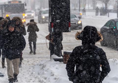 拿好铲子：蒙特利尔周末将迎雪和融雪，还会有点阳光