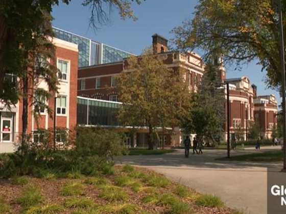 加拿大大学学费收益大幅缩水：华人选热门专业面临挑战